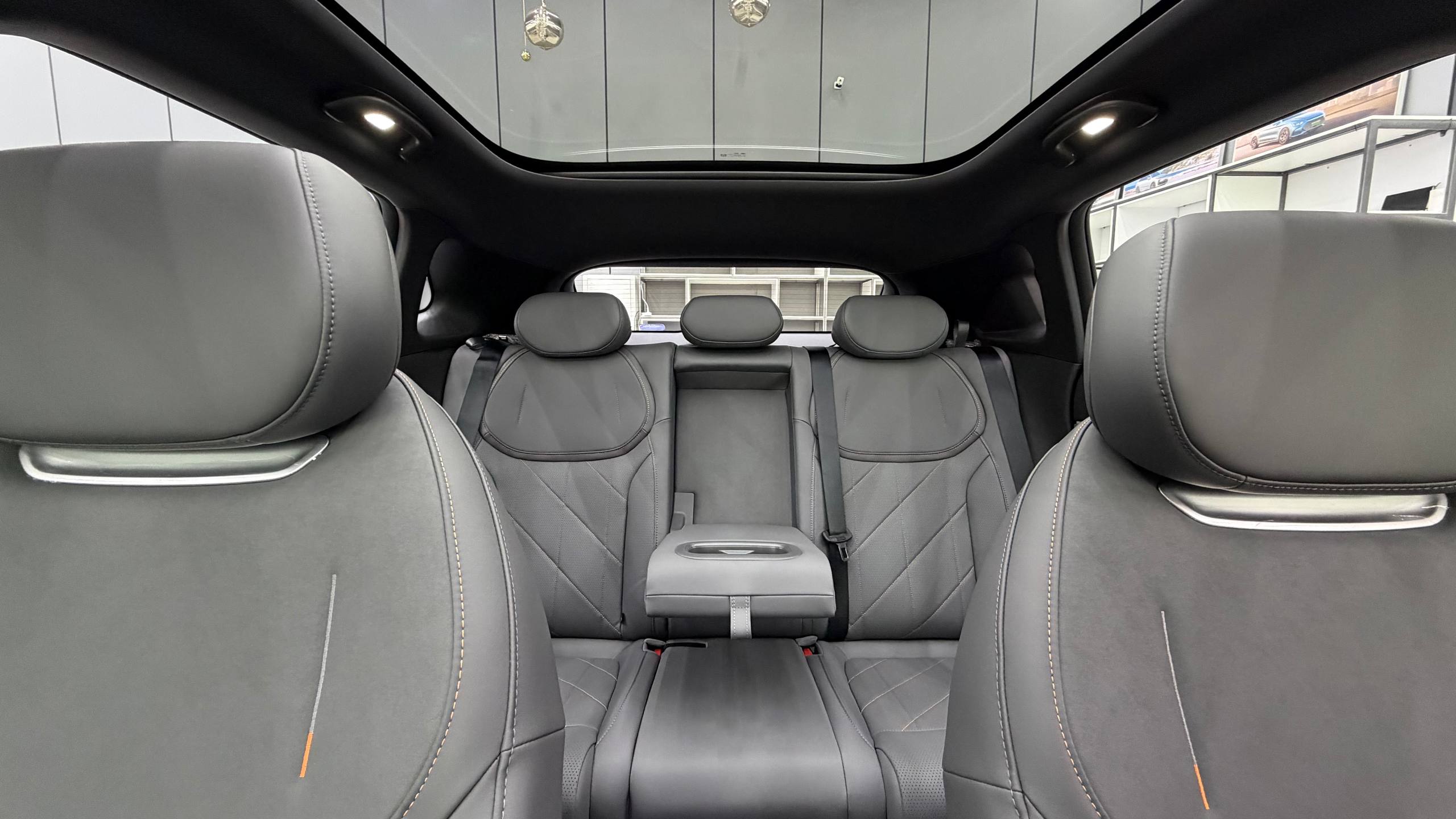 Deepal S05 rear three-quarter exterior view