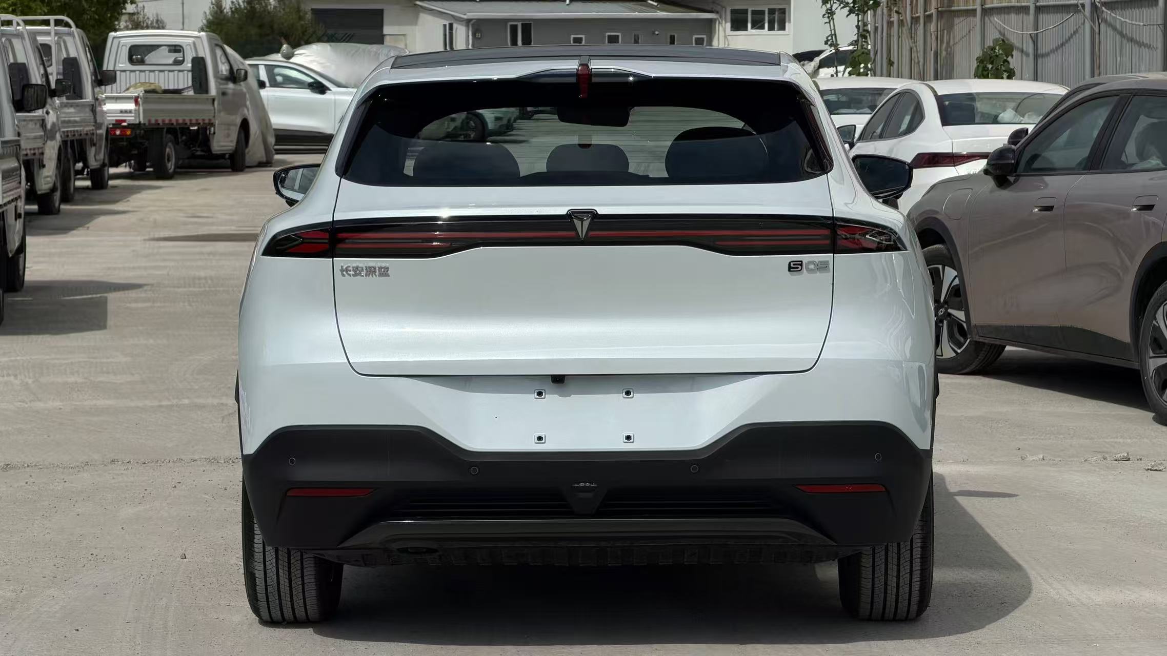 Deepal S05 rear exterior view