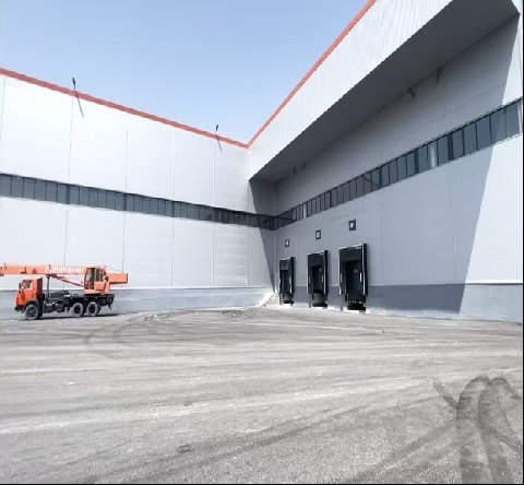 SSS MOTORS loading dock